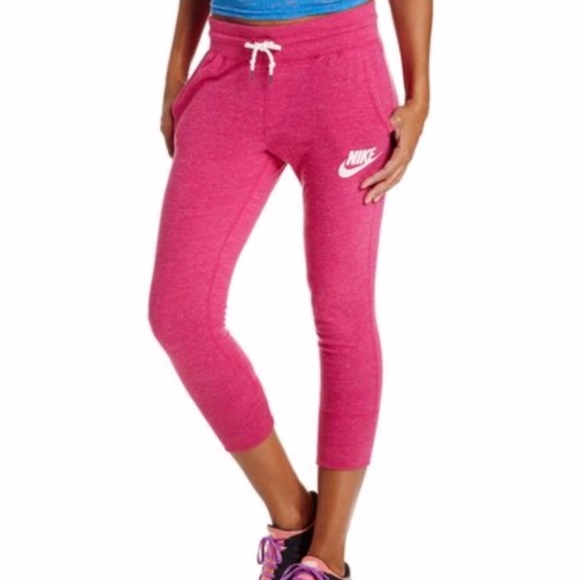 nike pink jogging suit